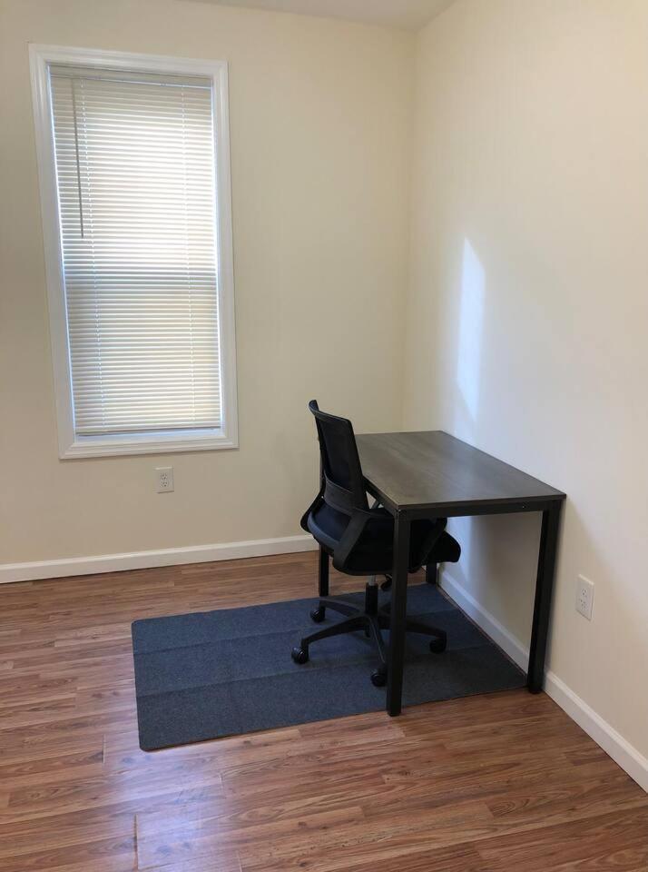 Large And Private 3 Bedroom And 1 Bathroom Apartment Near Newark International Airport Ewr And New York City Extérieur photo