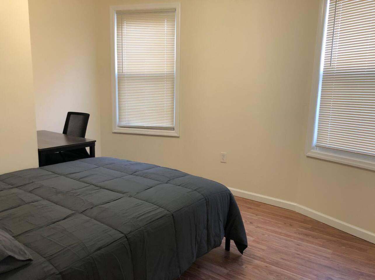 Large And Private 3 Bedroom And 1 Bathroom Apartment Near Newark International Airport Ewr And New York City Extérieur photo