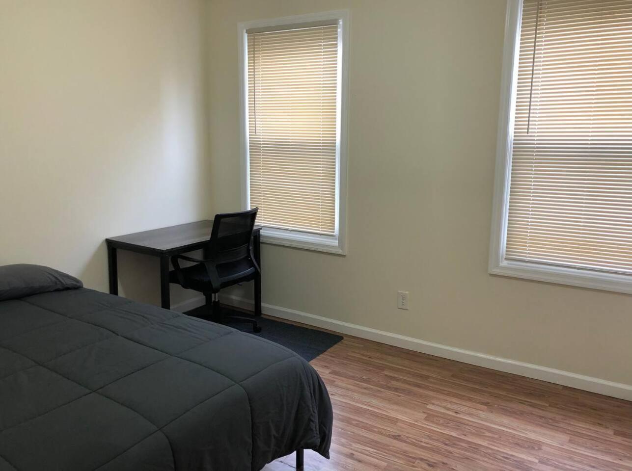 Large And Private 3 Bedroom And 1 Bathroom Apartment Near Newark International Airport Ewr And New York City Extérieur photo